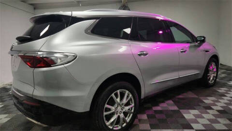 2022 Buick Enclave Essence