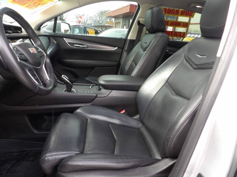 2017 Cadillac XT5 Luxury