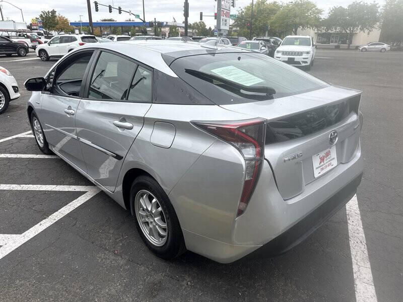 2016 Toyota Prius