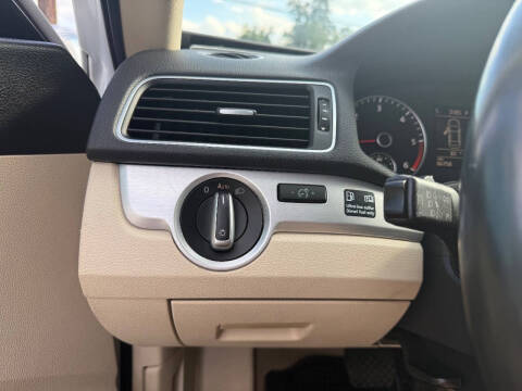 2012 Volkswagen Passat TDI SE