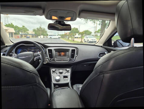 2015 Chrysler 200 C