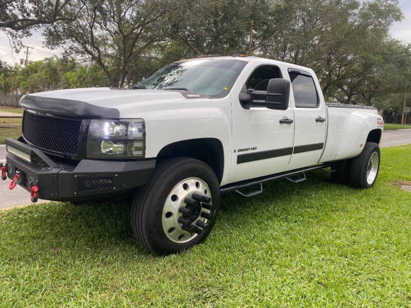 2007 Chevrolet Silverado 3500 LTZ photo 34