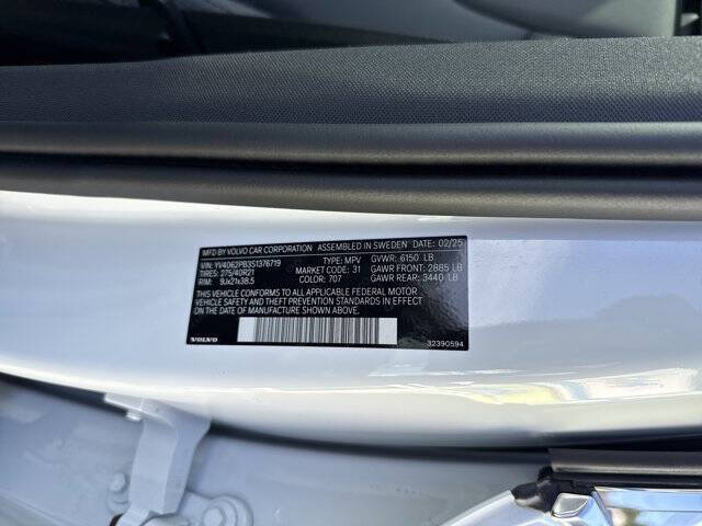 2025 Volvo XC90 B6 Plus Bright Theme 7P