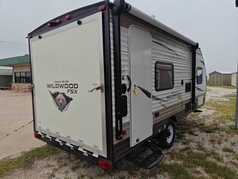 2018 Forest River Wildwood for sale at Texas RV Trader in Cresson TX
