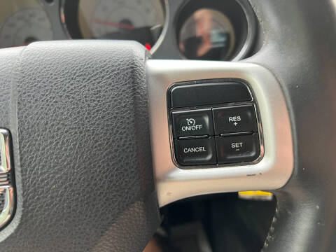 2014 Dodge Challenger SXT Plus