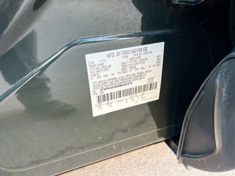 2024 Ford Edge Titanium