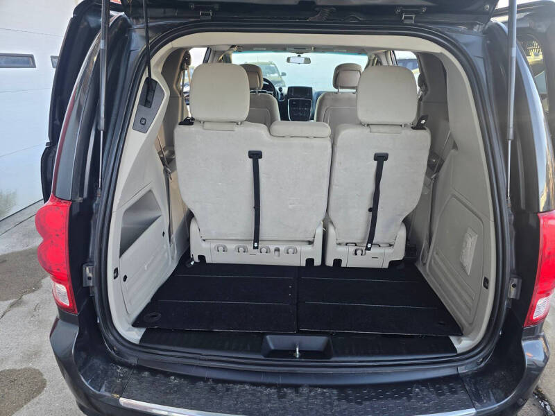 2012 Dodge Grand Caravan Crew
