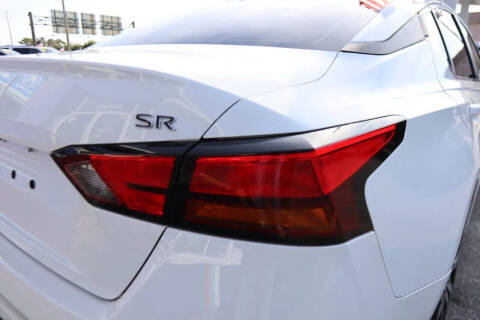 2021 Nissan Altima 2.5 SR