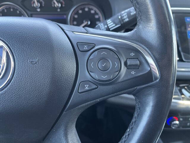 2021 Buick Enclave Essence