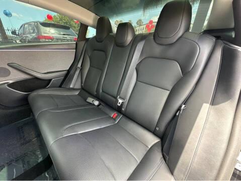 2025 Tesla Model 3 Long Range