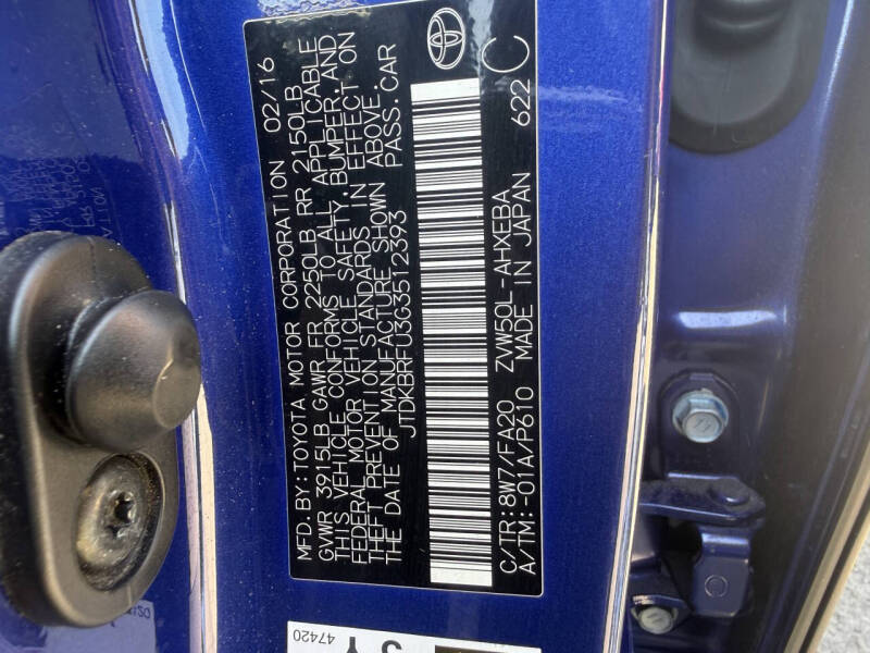 2016 Toyota Prius Two