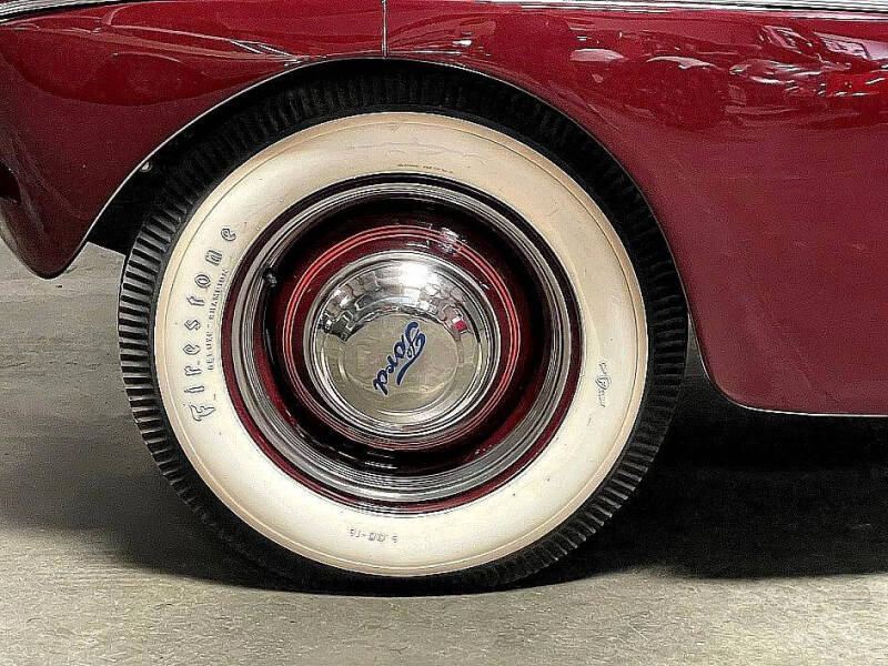 1941 Ford Super Deluxe