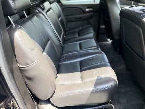 2011 Chevrolet Avalanche LT
