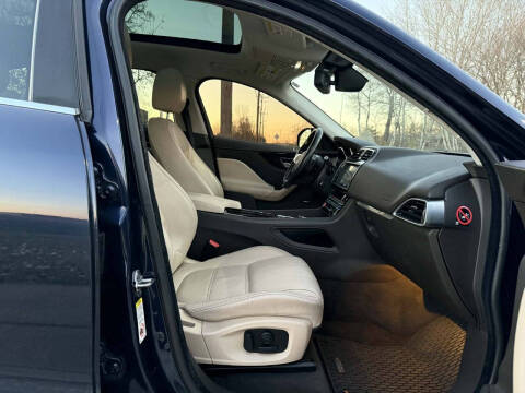 2018 Jaguar F-PACE 25t Prestige