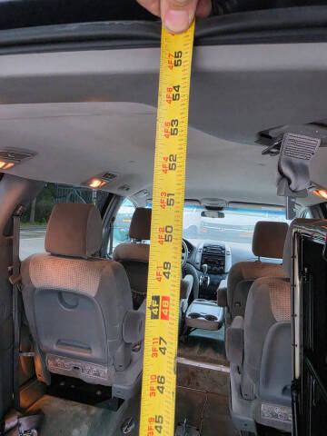 2009 Toyota Sienna LE 7-Passenger