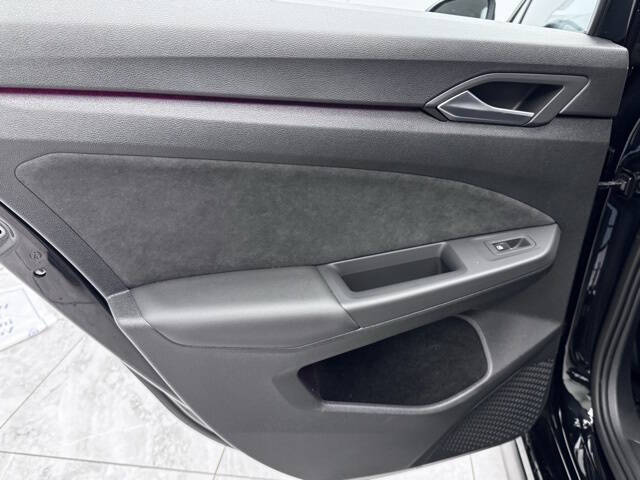 2024 Volkswagen Golf GTI S