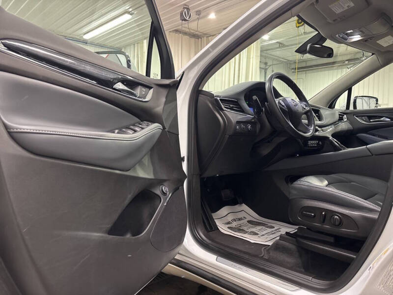 2021 Buick Enclave Essence