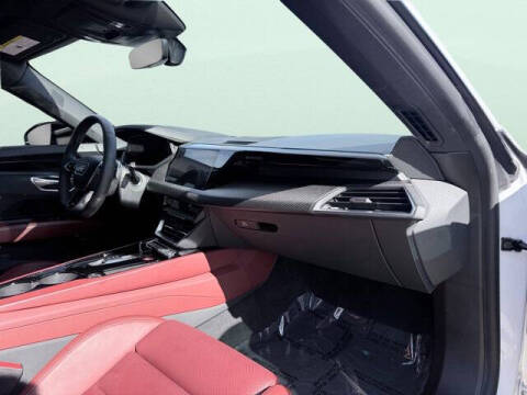 2024 Audi e-tron GT quattro Premium Plus