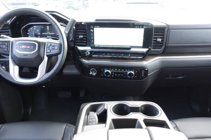 2024 GMC Sierra 1500 Elevation Standard