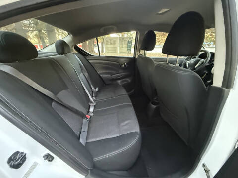 2017 Nissan Versa 1.6 SV