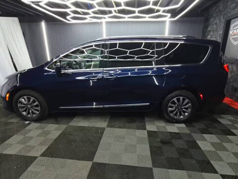 2019 Chrysler Pacifica Touring L Plus