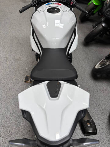 2025 BMW S 1000 RR