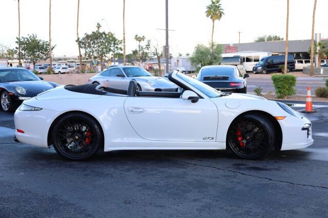 2015 Porsche 911 Carrera GTS
