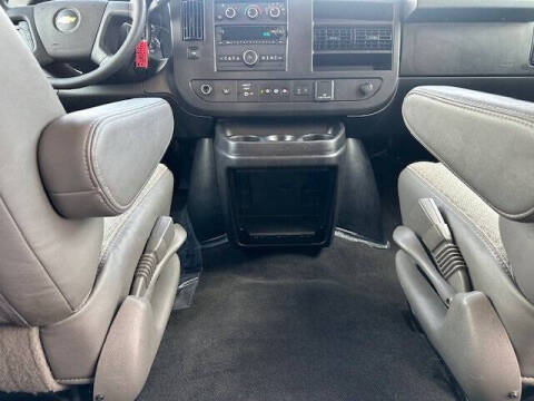 2020 Chevrolet Express LT 2500