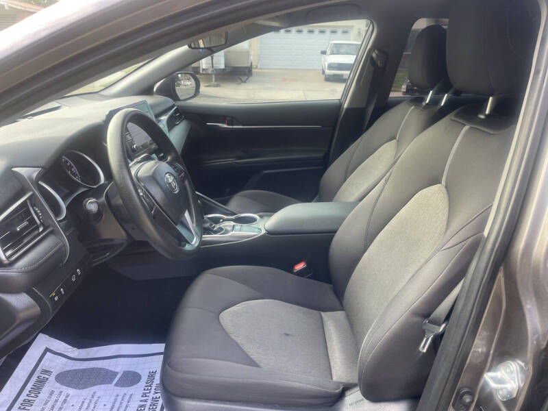 2022 Toyota Camry LE