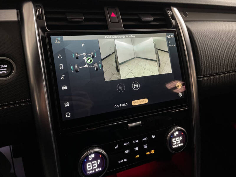 2023 Land Rover Discovery P300 S R-Dynamic