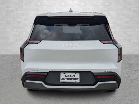 2024 Kia EV9 Light Long Range