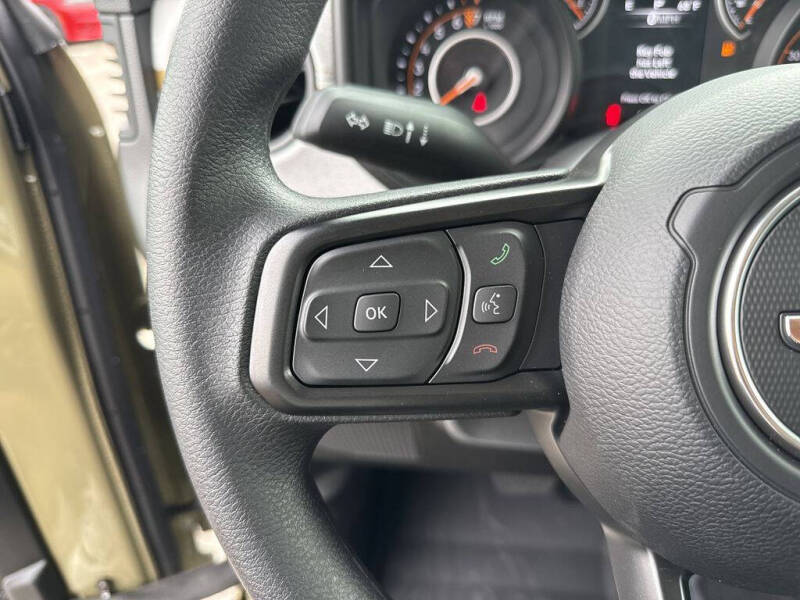 2026 Jeep Gladiator Sport