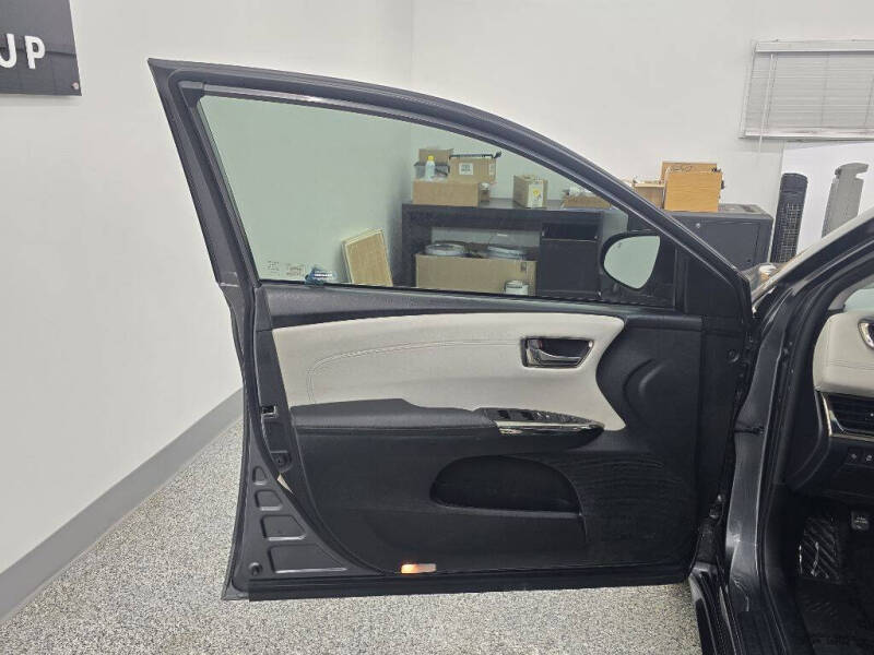 2017 Toyota Avalon XLE