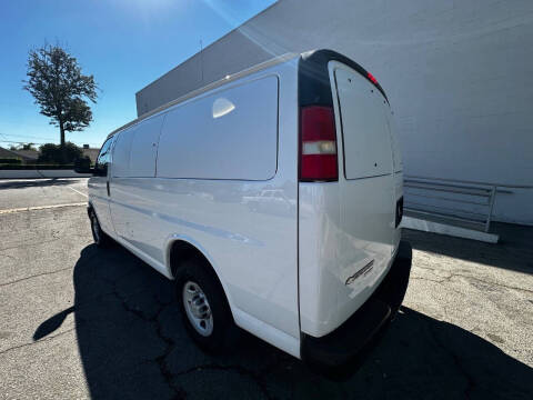 2009 Chevrolet Express LS 2500
