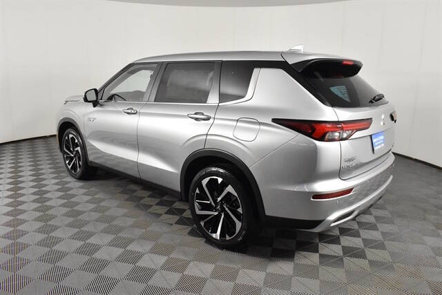 2025 Mitsubishi Outlander PHEV SE