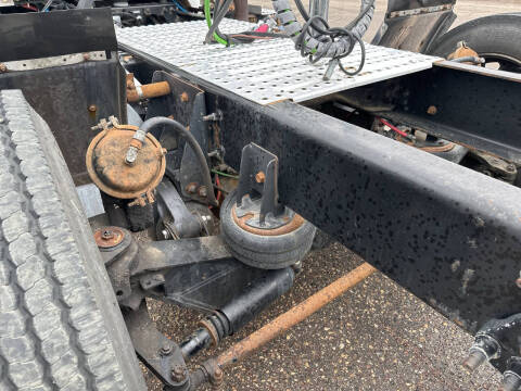 2021 International RH613