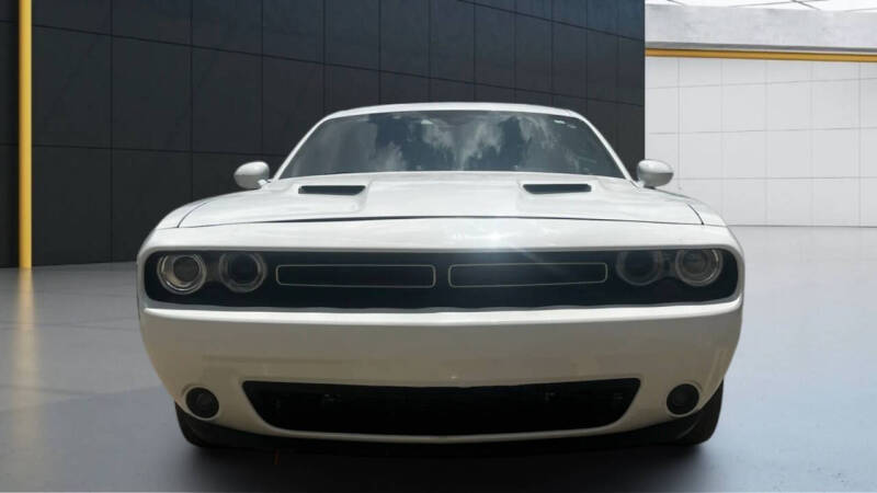 2018 Dodge Challenger SXT Plus