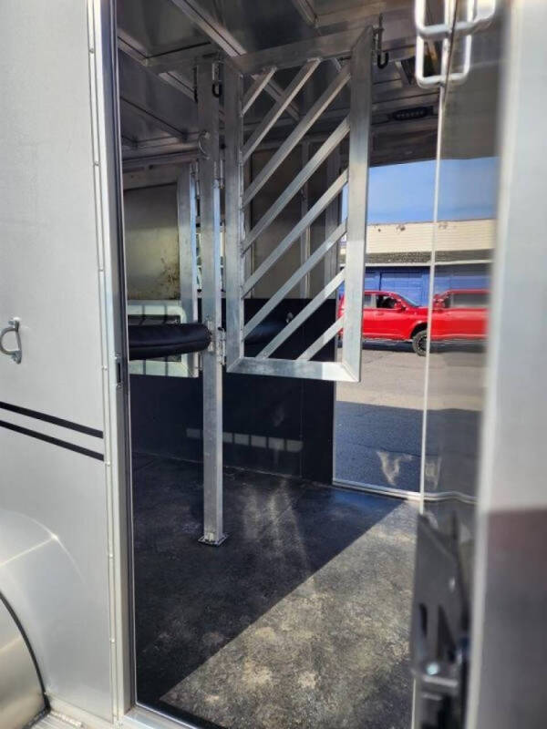 2024 Frontier Trailer AMBASSADOR 67 2H BP