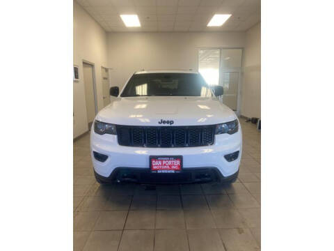2018 Jeep Grand Cherokee for sale at DAN PORTER MOTORS in Dickinson ND