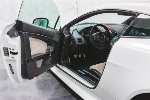 2011 Aston Martin V12 Vantage