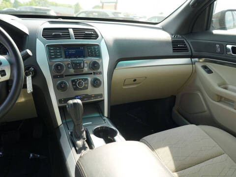 2015 Ford Explorer