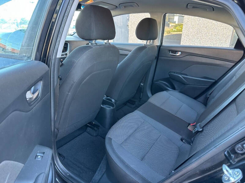2019 Hyundai Accent SE