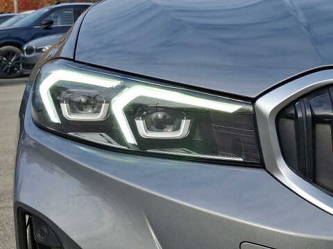 2024 BMW 3 Series 330i xDrive