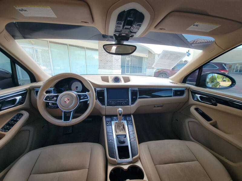 2015 Porsche Macan S