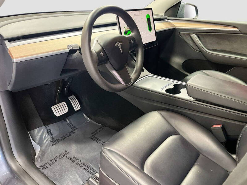 2023 Tesla Model Y Performance