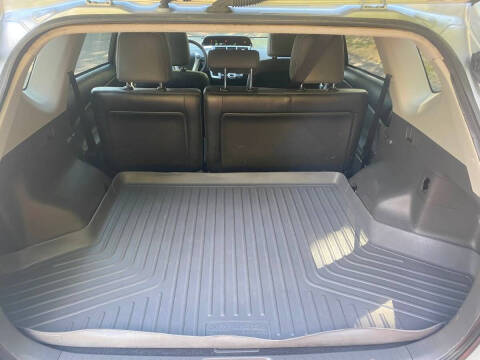 2012 Toyota Prius v Five