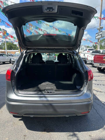 2017 Nissan Rogue Sport SV