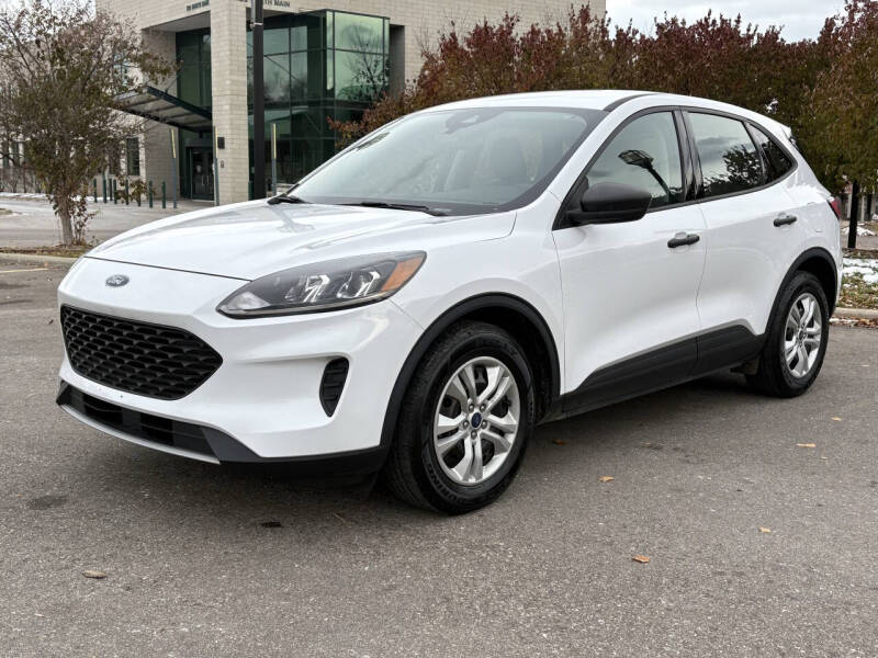 2020 Ford Escape S's photo
