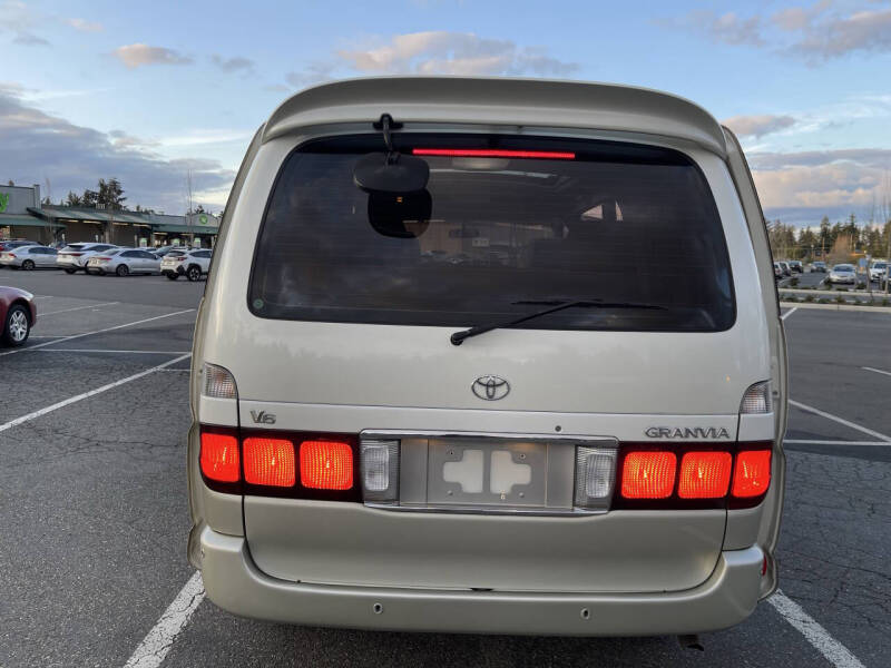 1997 Toyota Granvia