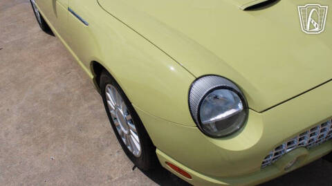 2005 Ford Thunderbird